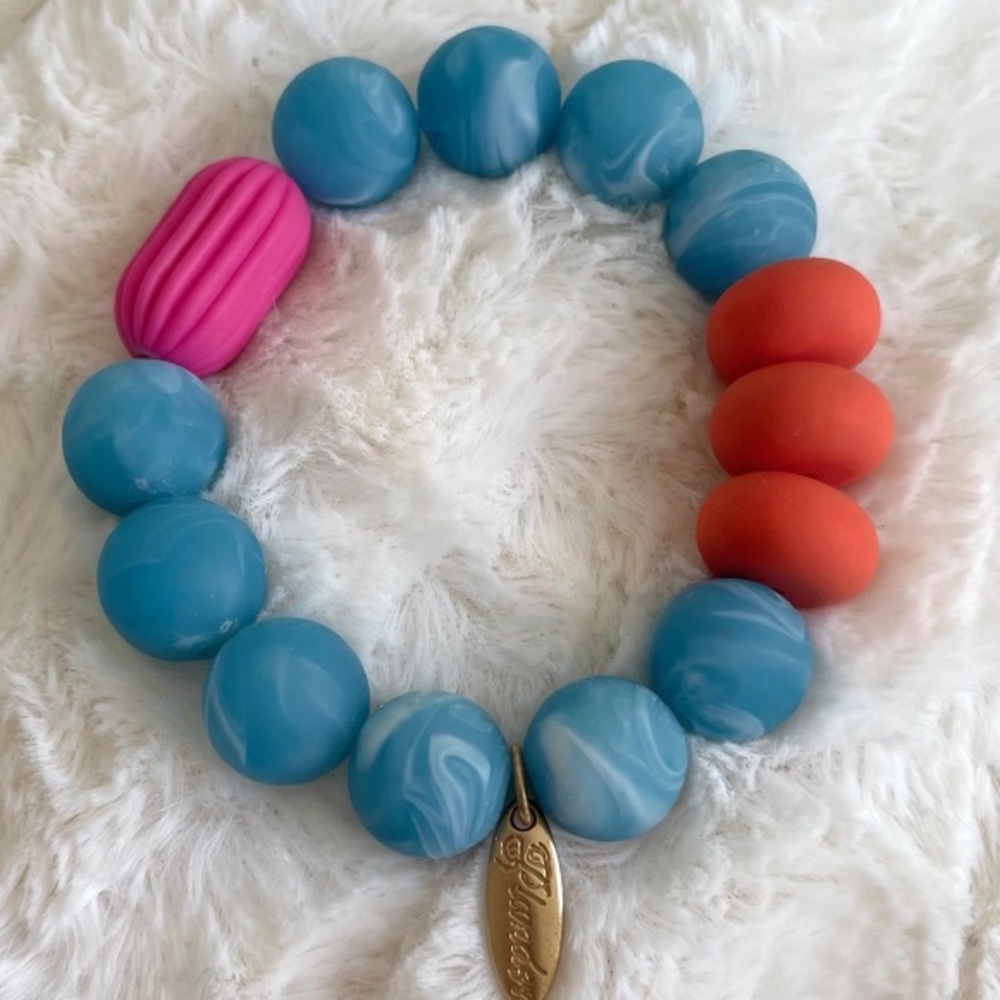 💥🆕💥PLUNDER Stretch Blue Bracelet with Pink & Orange Accents